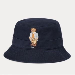 Bucket hat
